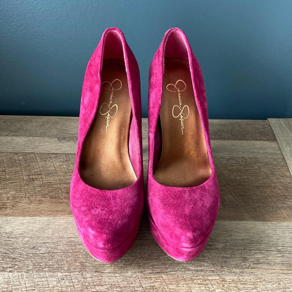 Jessica Simpson hot pink heels
